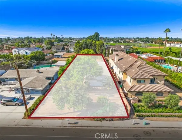 375 22nd Street, Costa Mesa, CA 92627