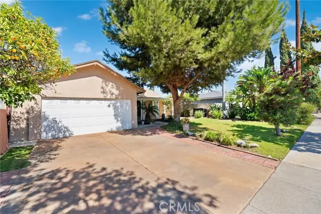 1425 W Woodcrest Avenue, Fullerton, CA 92833 - Image #1