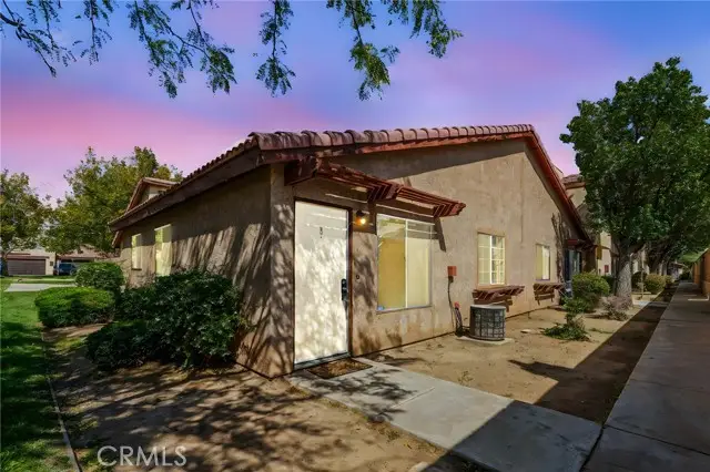 1700 E Avenue Q14 # 8, Palmdale, CA 93550 - Image #1