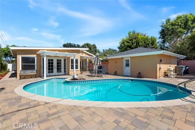 1116 W 21st Street, Santa Ana, CA 92706 - Image #2