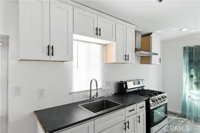 1900 Artesia Blvd #4, Torrance, CA 90504 - Image #3