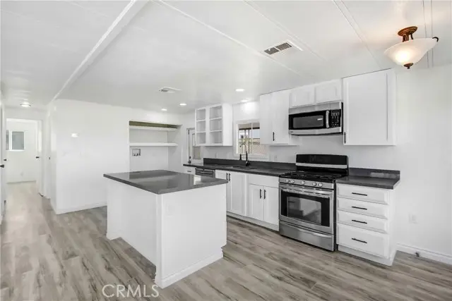 1536 S State St #29, Hemet, CA 92543 - Image #3