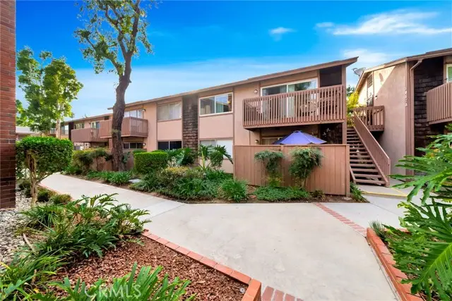 1062 Cabrillo Park Drive #C, Santa Ana, CA 92701 - Image #2