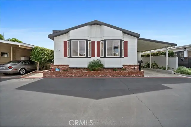 113 Yorktown, Newport Beach, CA 92660 - Image #2