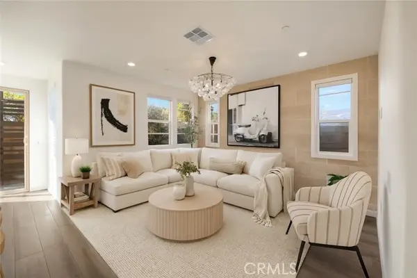 2323 Apple, Upland, CA 91786