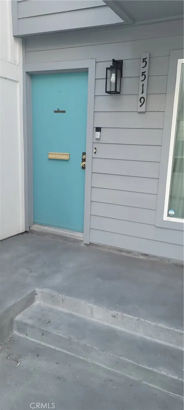 5519 S La Cienega Boulevard, Los Angeles, CA 90056