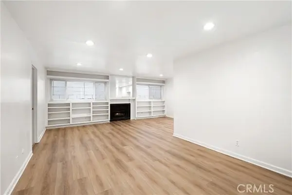 2929 Waverly, Los Angeles, CA 90039