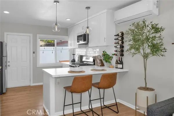 2701 E 17th Street, Long Beach, CA 90804