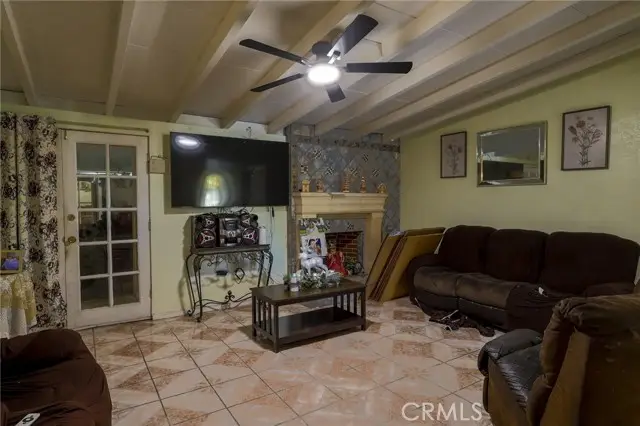 2310 S Olive, Santa Ana, CA 92707 - Image #2