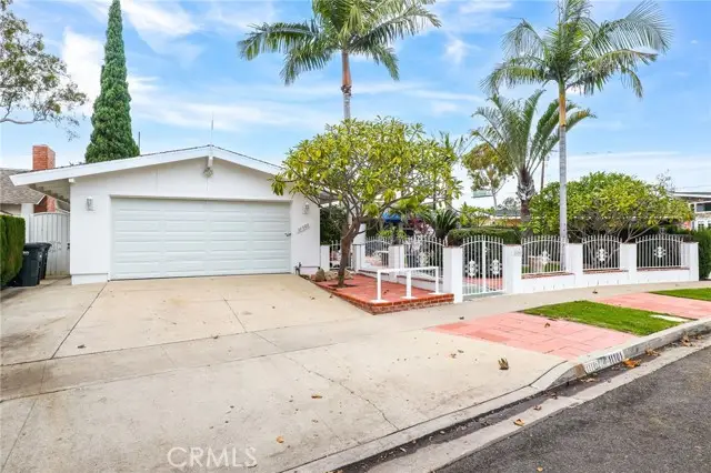 11101 Martha Ann Drive, Rossmoor, CA 90720 - Image #2