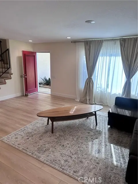 1127 Via Santiago, Corona, CA 92882