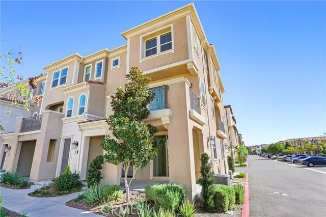 201 Mountain Sage, Foothill Ranch, CA 92610 - #3