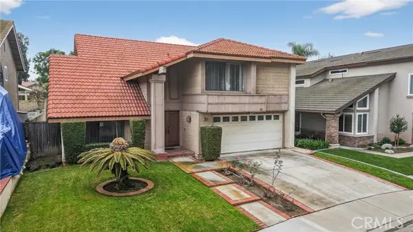 46 Christamon W, Irvine, CA 92620