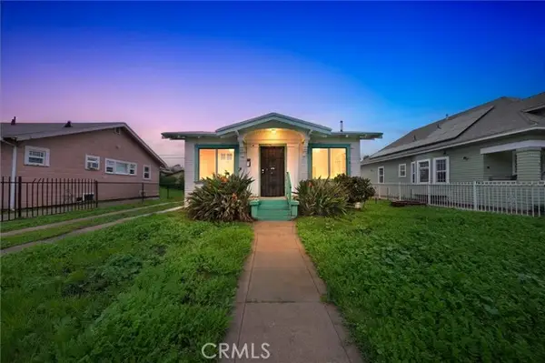 1305 W 84th, Los Angeles, CA 90044