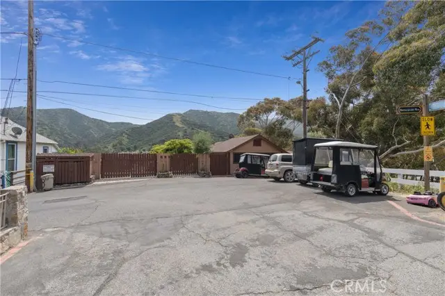358 Metropole Avenue, Avalon, CA 90704 - Image #3