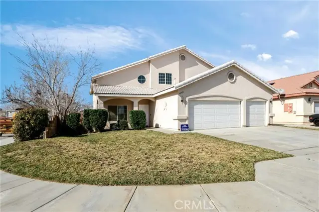 43929 Amy Court, Lancaster, CA 93535 - Image #2
