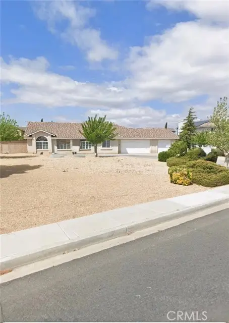 13250 Ivanpah Road, Apple Valley, CA 92308