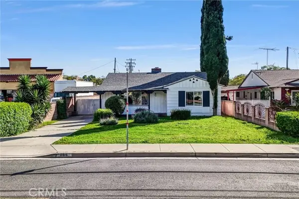 856 E Mcfadden Avenue, Santa Ana, CA 92707
