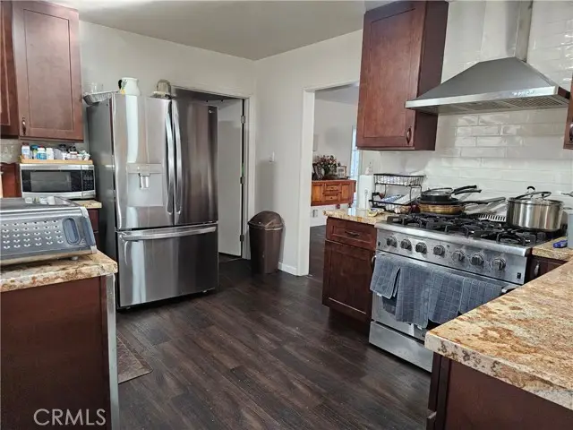 11825 Menlo Avenue, Hawthorne, CA 90250 - Image #3