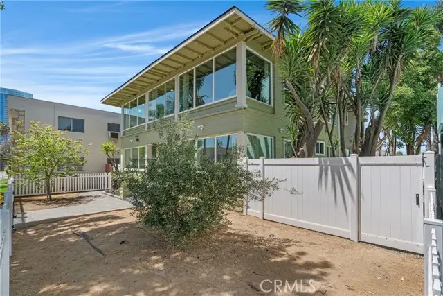 1123 E Ocean Blvd, Long Beach, CA 90802 - Image #2