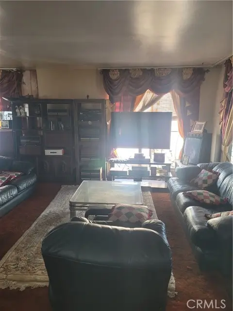 1153 S Kenmore Avenue, Los Angeles, CA 90006 - Image #3