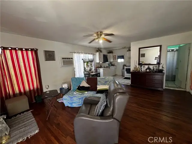 5354 De Roja Avenue, Woodland Hills, CA 91364 - Image #2