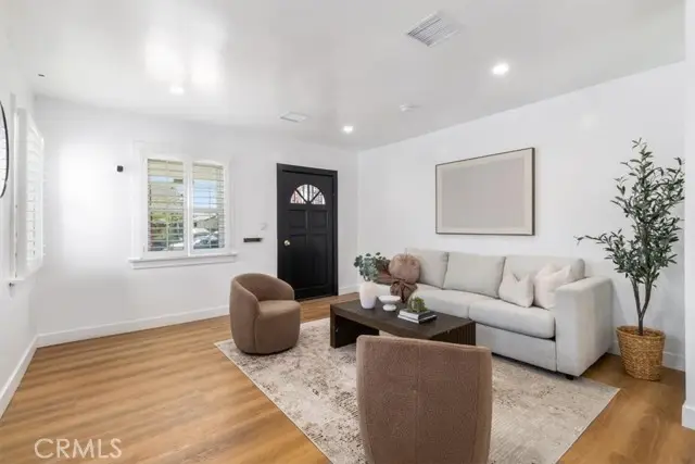 6616 Denver Avenue, Los Angeles, CA 90044 - Image #2