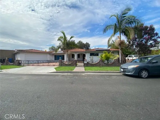 9017 Arrington Avenue, Downey, CA 90240 - #1