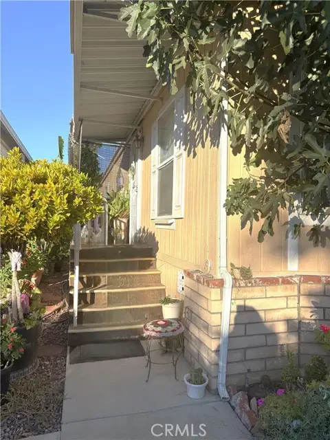 10745 Victoria #4, Whittier, CA 90604