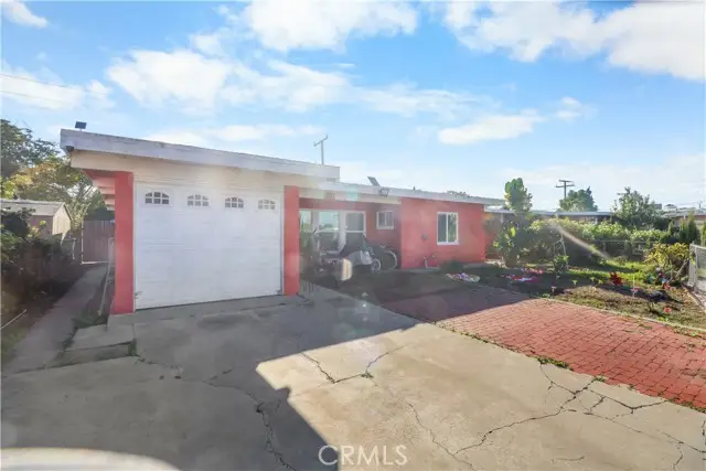 1718 W 166th St, Compton, CA 90220 - Image #3