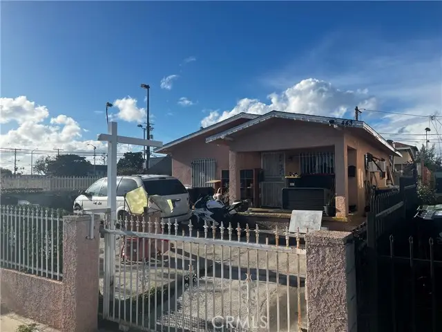 443 W 71st Street, Los Angeles, CA 90003 - Image #2