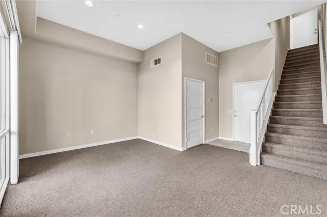 1602 W Artesia Square #A, Gardena, CA 90248 - Image #2