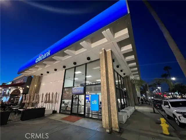 81 Pier Avenue, Hermosa Beach, CA 90254 - Image #3