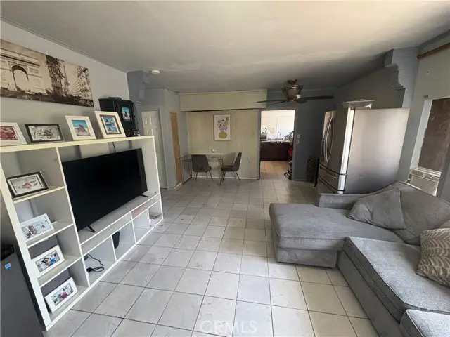 1610 N Fries Avenue, Wilmington, CA 90744 - Image #2