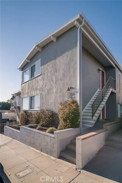 231 Longfellow Avenue, Hermosa Beach, CA 90254 - Image #1