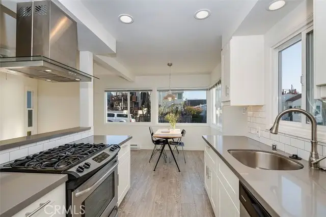 231 Longfellow Avenue, Hermosa Beach, CA 90254 - Image #3