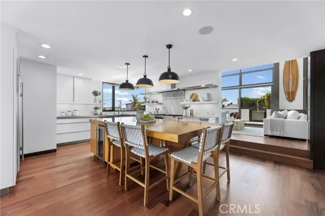 2114 Manhattan Ave, Hermosa Beach, CA 90254 - Image #2