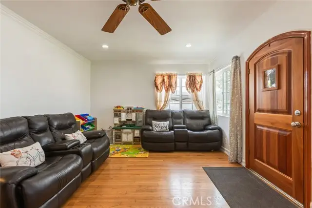 12945 Jefferson Avenue, Hawthorne, CA 90250 - #3