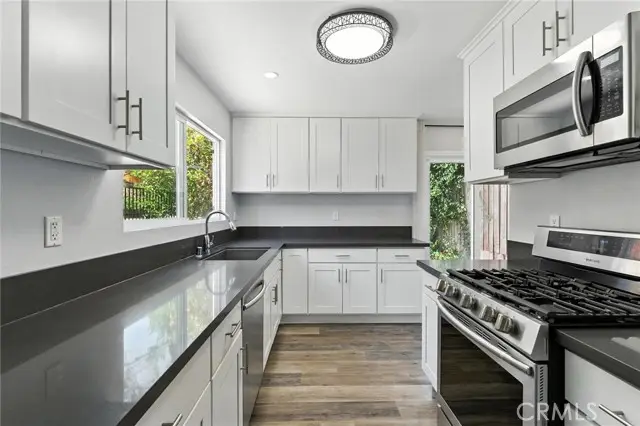 5439 S La Cienega Boulevard, Ladera Heights, CA 90056 - Image #1