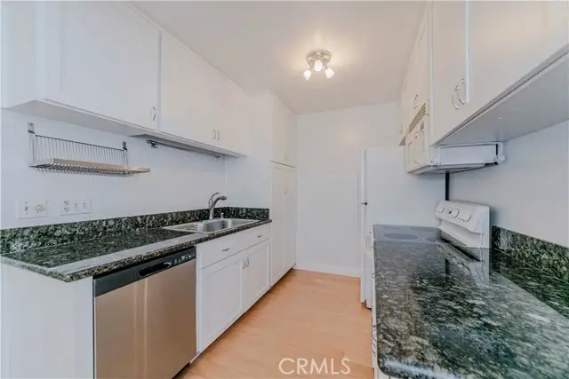 330 S Miraleste Drive #216, San Pedro, CA 90732 - Image #3