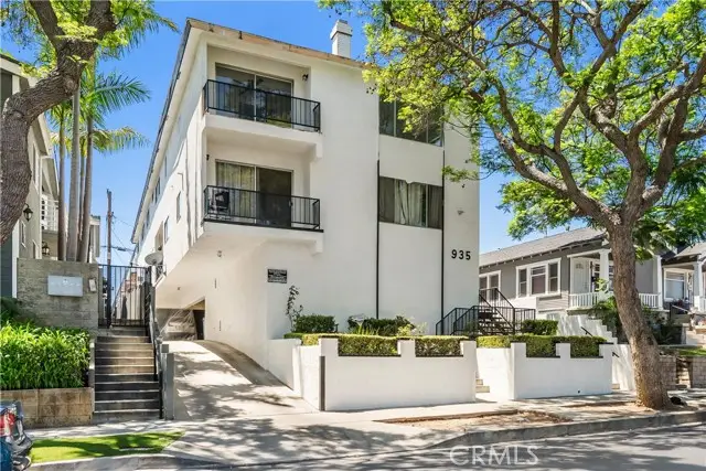 935 W 10th Street, San Pedro, CA 90731 - Image #1