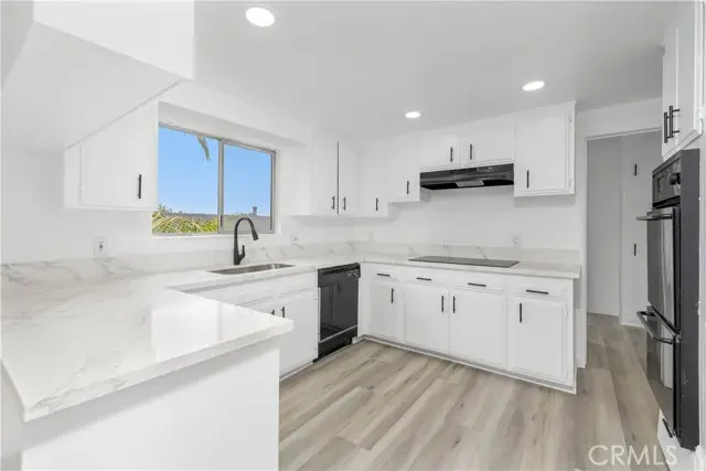 935 W 10th Street, San Pedro, CA 90731 - Image #2