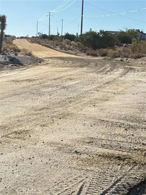 23503 E Avenue Z, Llano, CA 93544 - Image #2