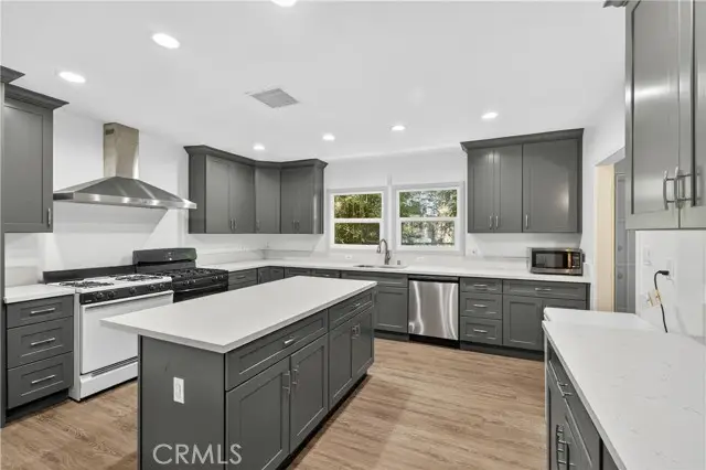 3425 W 15th Street, Los Angeles, CA 90019 - Image #3