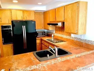 1007 S Catalina #106, Redondo Beach, CA 90277 - Image #2