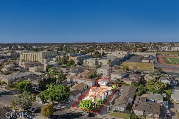 817 E New York, Long Beach, CA 90813