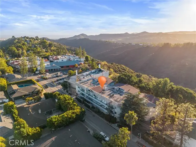 2345 Roscomare #302, Los Angeles, CA 90077 - Image #2