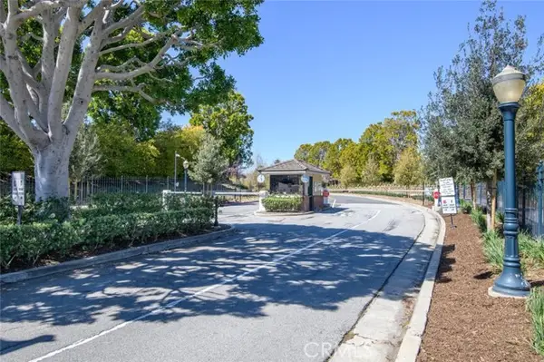 1 Santa Rosa Court, Manhattan Beach, CA 90266