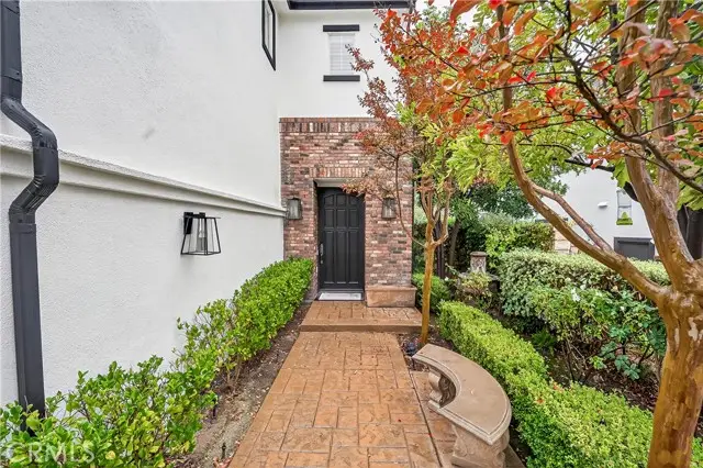 912 Blackbourne Pt, Oak Park, CA 91377 - Image #3