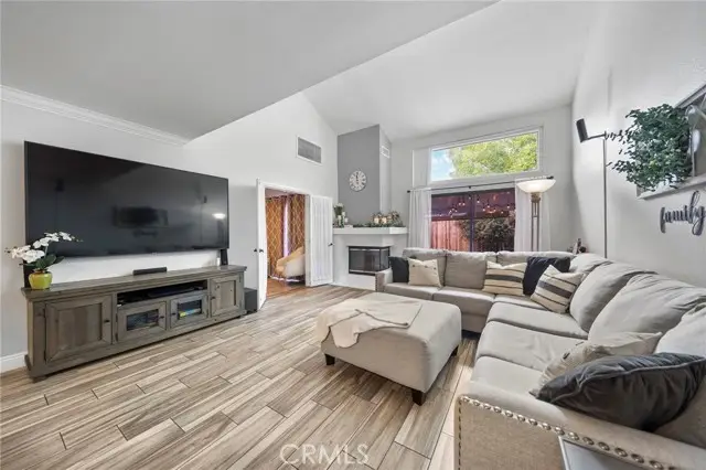 22105 Summit Hill #29, Lake Forest, CA 92630 - Image #2